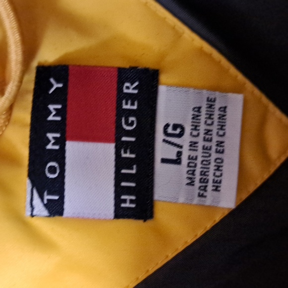FLASH SALE Tommy Hilfiger puffer vest L - Picture 7 of 7